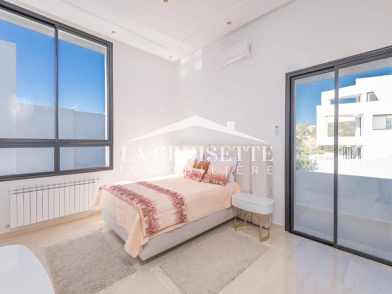 Villa S+5 avec piscine à Gammarth